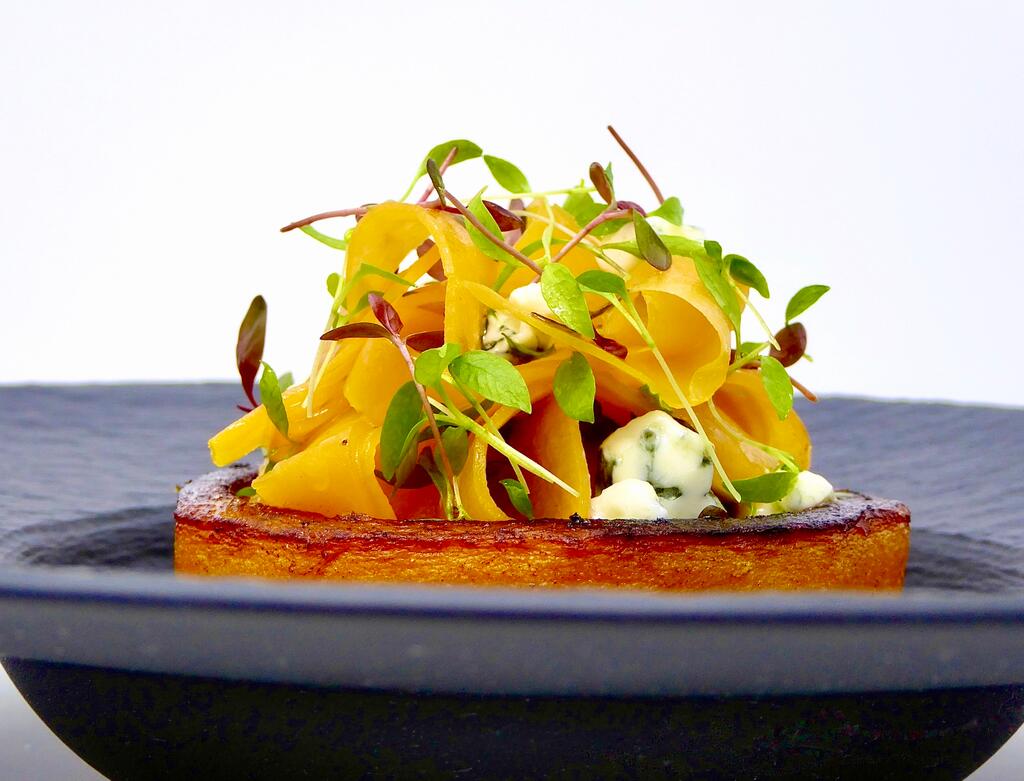 Butternut squash tagliatelle and Gorgonzola cheese - Koppert Cress