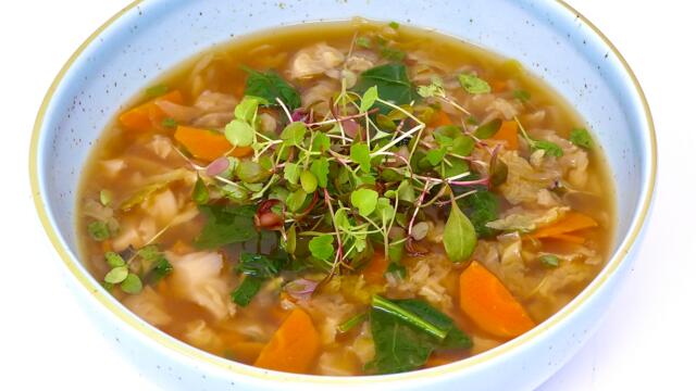 Cabbage and spinach miso soup