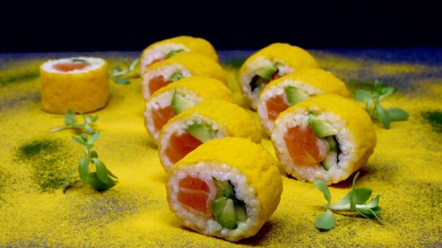 Sushi au saumon, concombre et avocat
