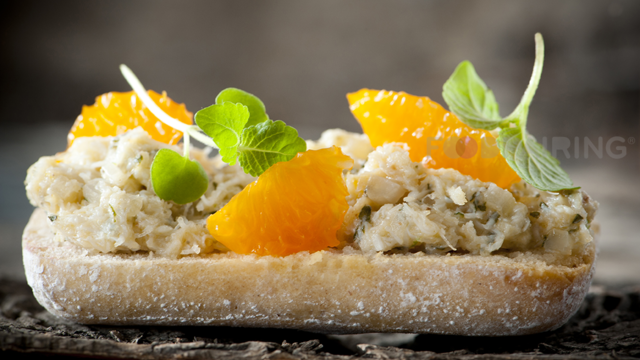 Foodpairing: Crab sandwich with tangerines and a Shiso Green mayo