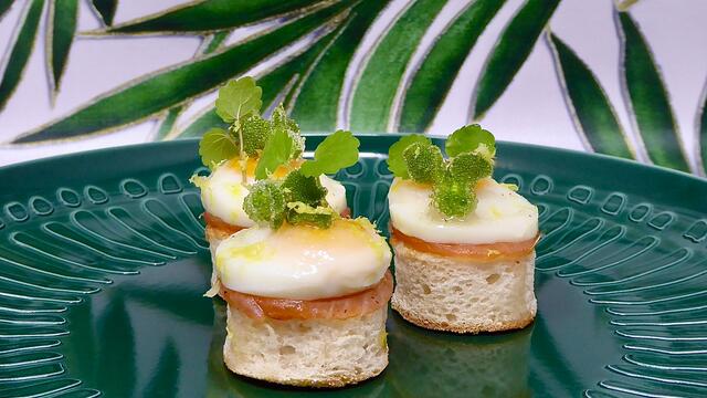 Muffin aux œufs de caille et saumon fumé