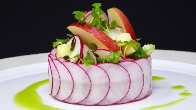 Radish, apple and pumkin seeds salad