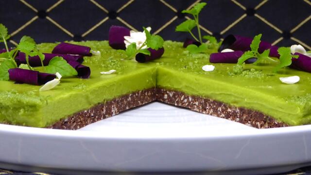 Zoete vegan avocado "cheesecake" taart
