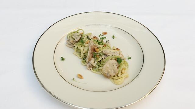 Mushroom Cream Pasta and RucolaCress