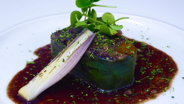 Terrine de joues de bœuf au jus de Tahoon Cress