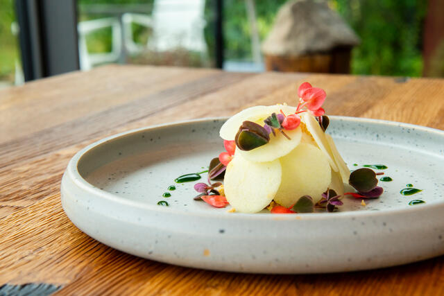 Rubinette appel, gist, honing en Citra Leaves