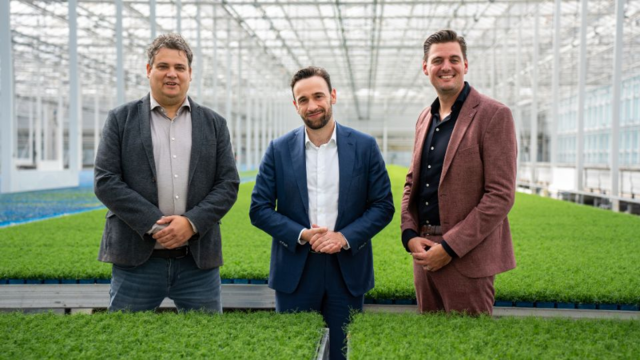 Staatssecretaris Silvio Erkens op werkbezoek bij Koppert Cress