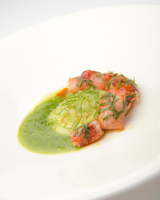 Homard bleu confit, Kikuma Cress, mousse de pommes de terre