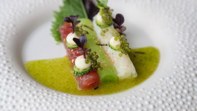 Tuna, sticky rice, cucumber