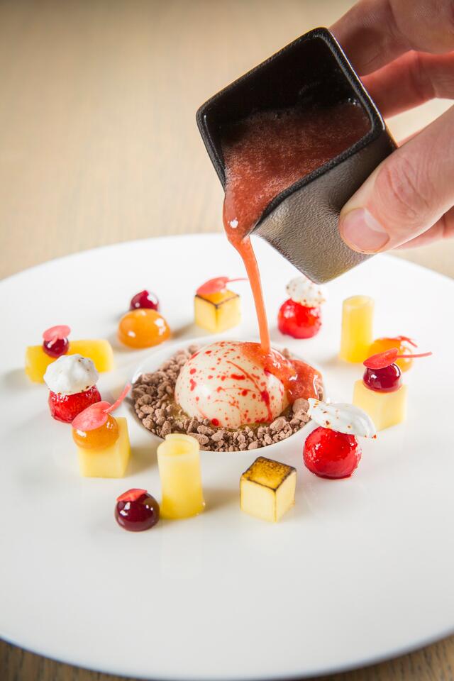 Pear, mango and Apple Blossom