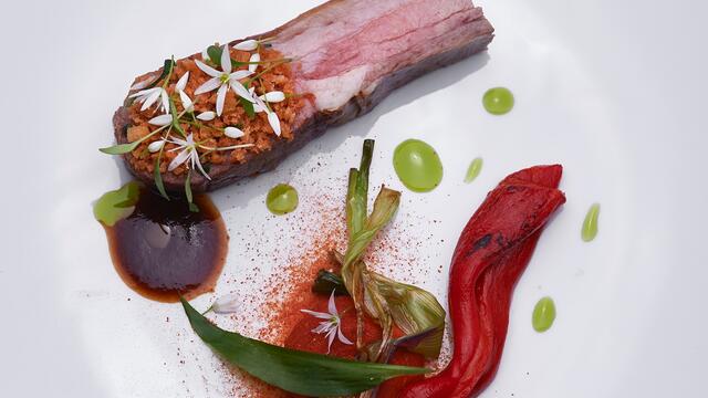 Sisteron lamb, red onion, sobrasada, natural gravy with udu pepper, Ghoa Cress