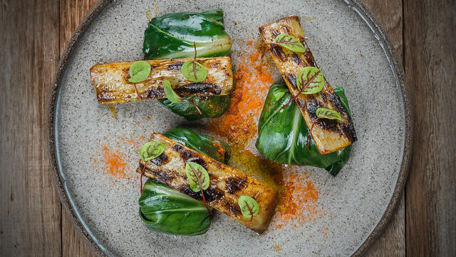 Chard-peach pillows with grilled chard sticks, chermoula and Vene Cress