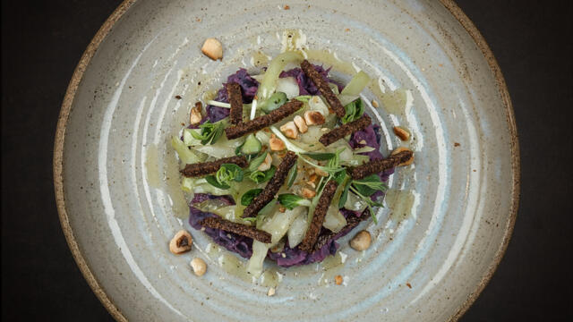 White cabbage tagliatelle, mashed red cabbage, hazelnut, crusts of pumpernickel bread