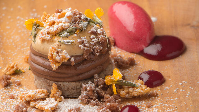 Illanka chocolate, Anise Blossom, arabica coffee sauce, chocolate crumble