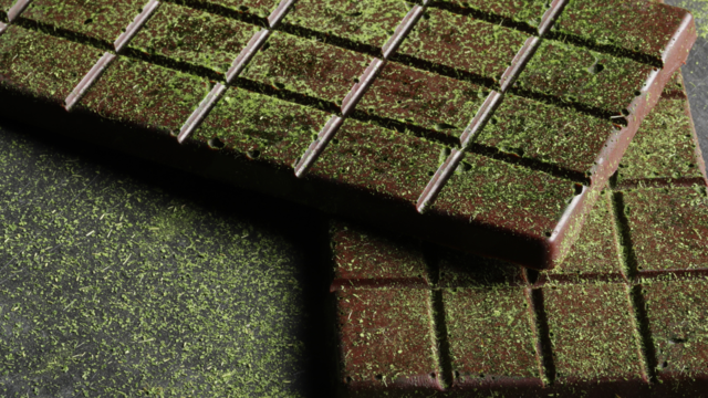 Tablettes de chocolat aux feuilles de Kaffir
