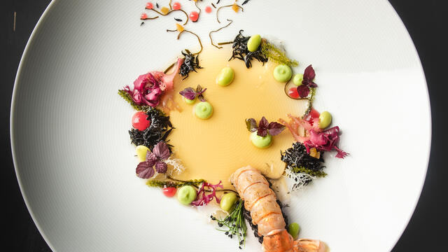 Langoustine, umeboshi et Rock Chives