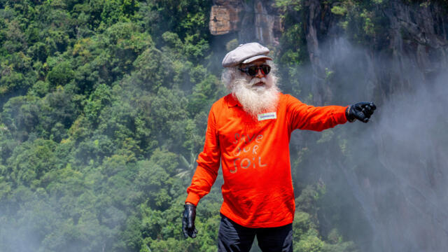 Sadhguru zet tuinbouw aan tot gezamenlijke actie voor een 'Conscious Planet'